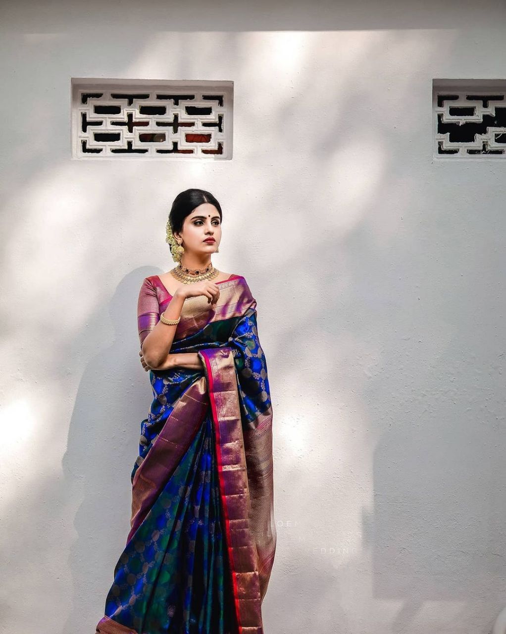 Women's Kanjivaram Banarasi Soft Silk Zari Woven Saree With Blouse piece Blue
