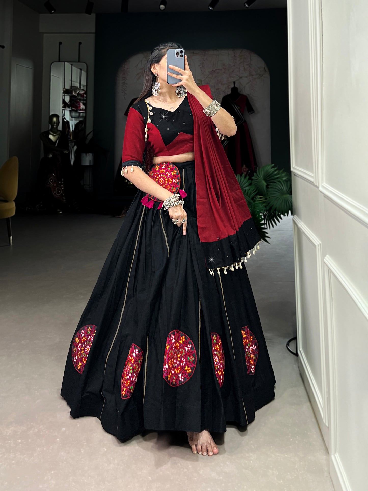 BEAUTIFUL GAMTHI WORK NAVARATRI COLLECTION LEHNGA CHOLI WITH GOTA PATTI WORK 2024