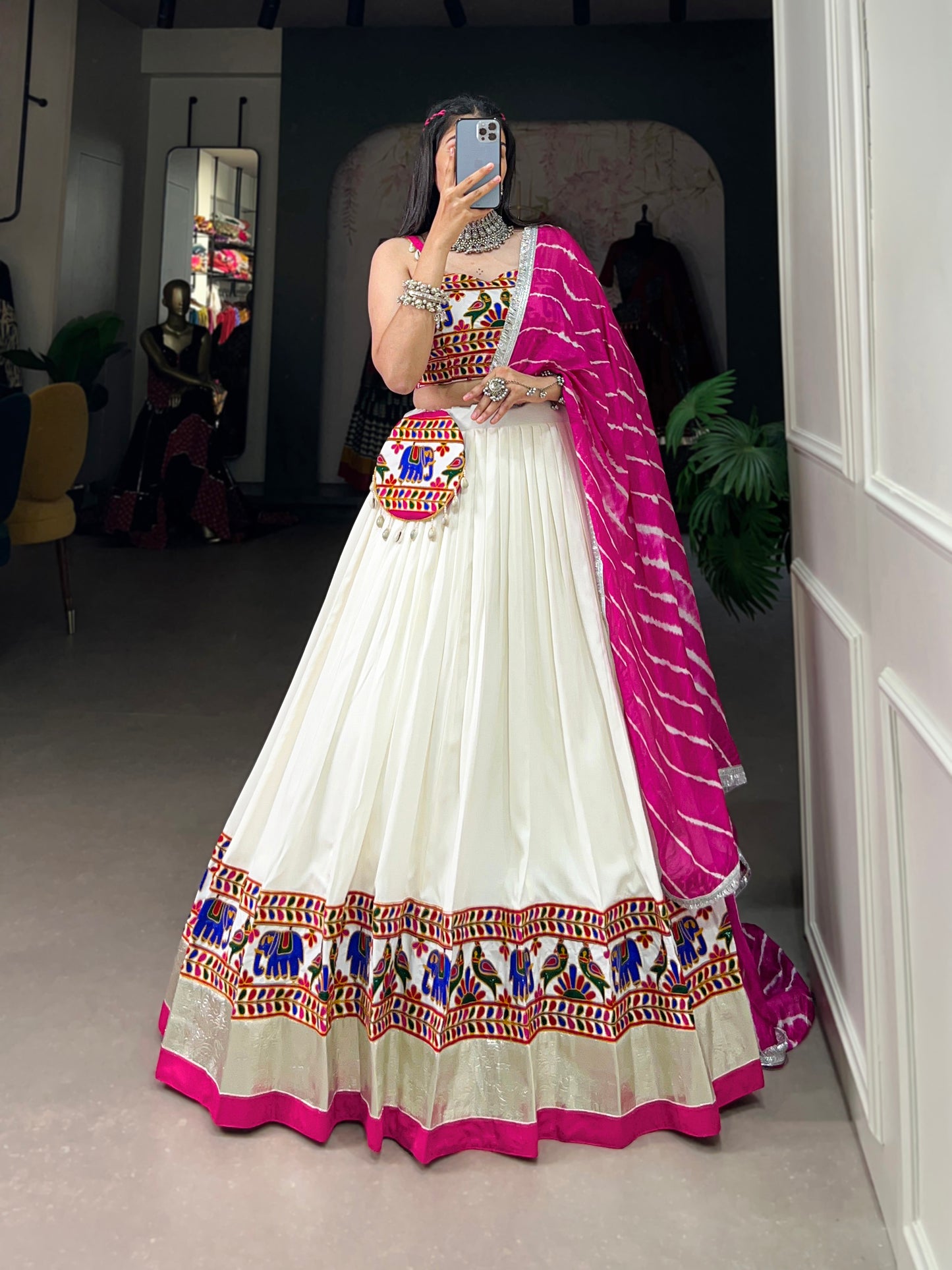 CELEBRATE THIS NAVARTRI VITH STYLISH GAMTHI WORK BEAUTIFUL LEHNGA CHOLI 2024