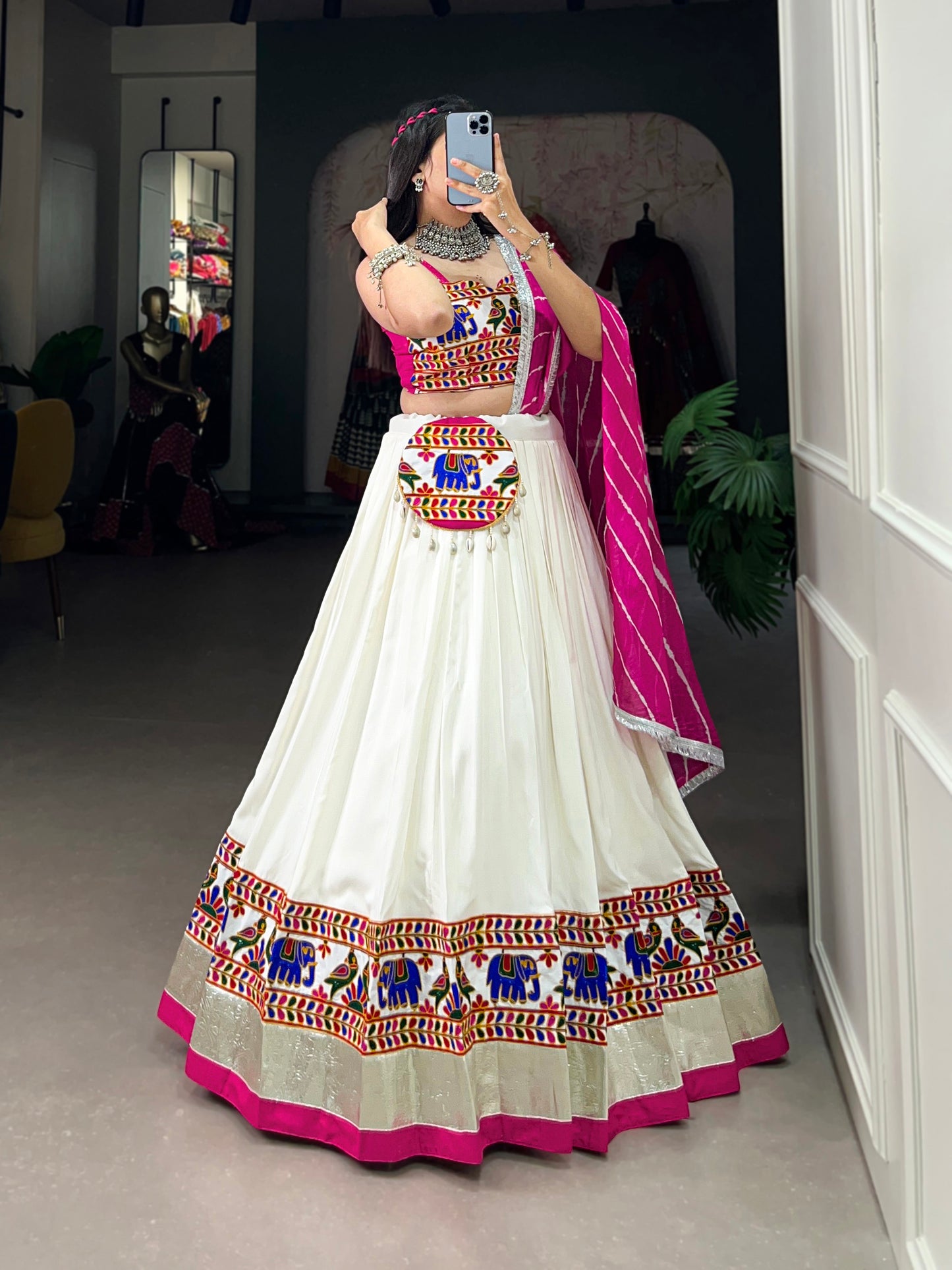 CELEBRATE THIS NAVARTRI VITH STYLISH GAMTHI WORK BEAUTIFUL LEHNGA CHOLI 2024