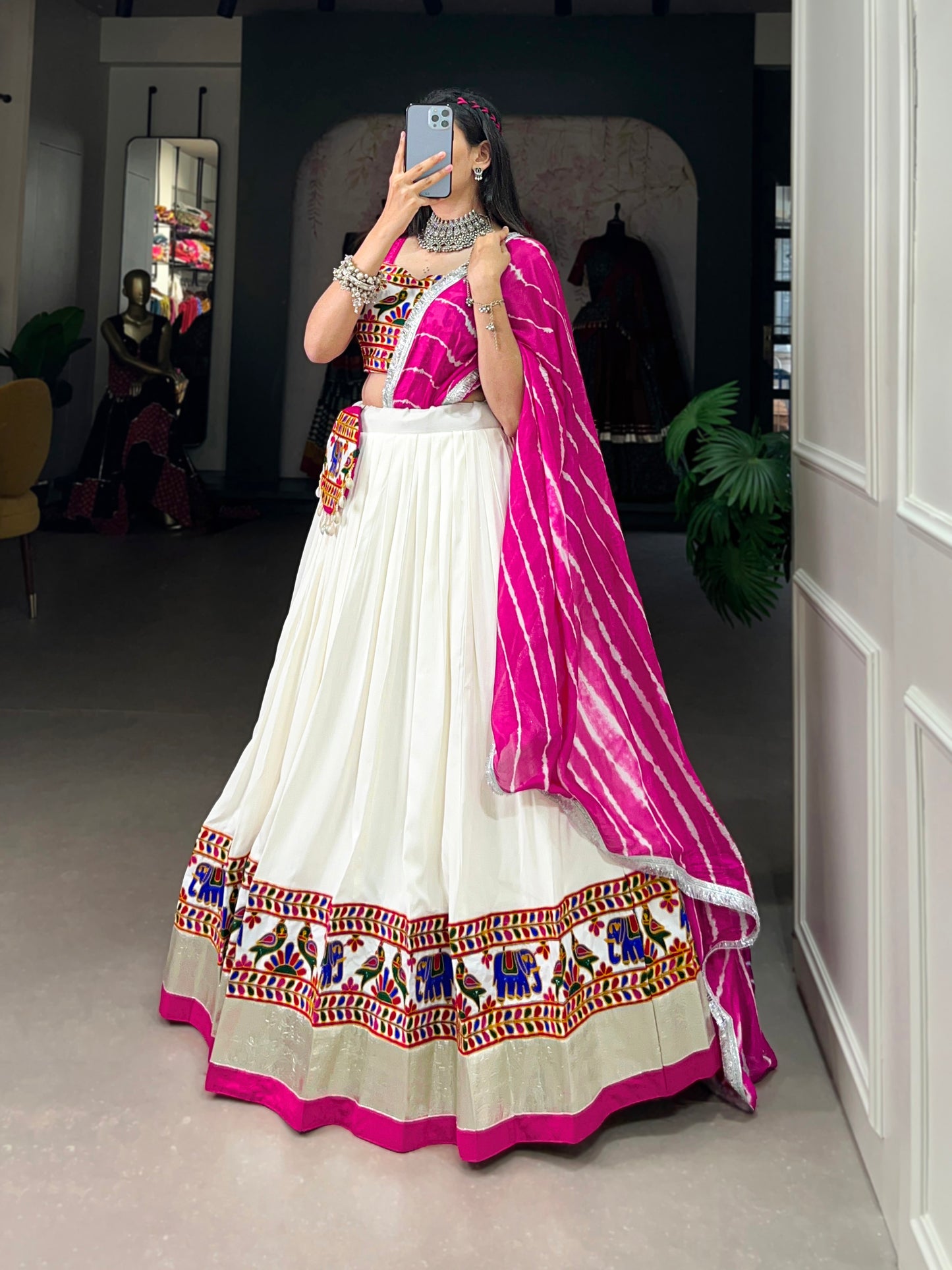 CELEBRATE THIS NAVARTRI VITH STYLISH GAMTHI WORK BEAUTIFUL LEHNGA CHOLI 2024