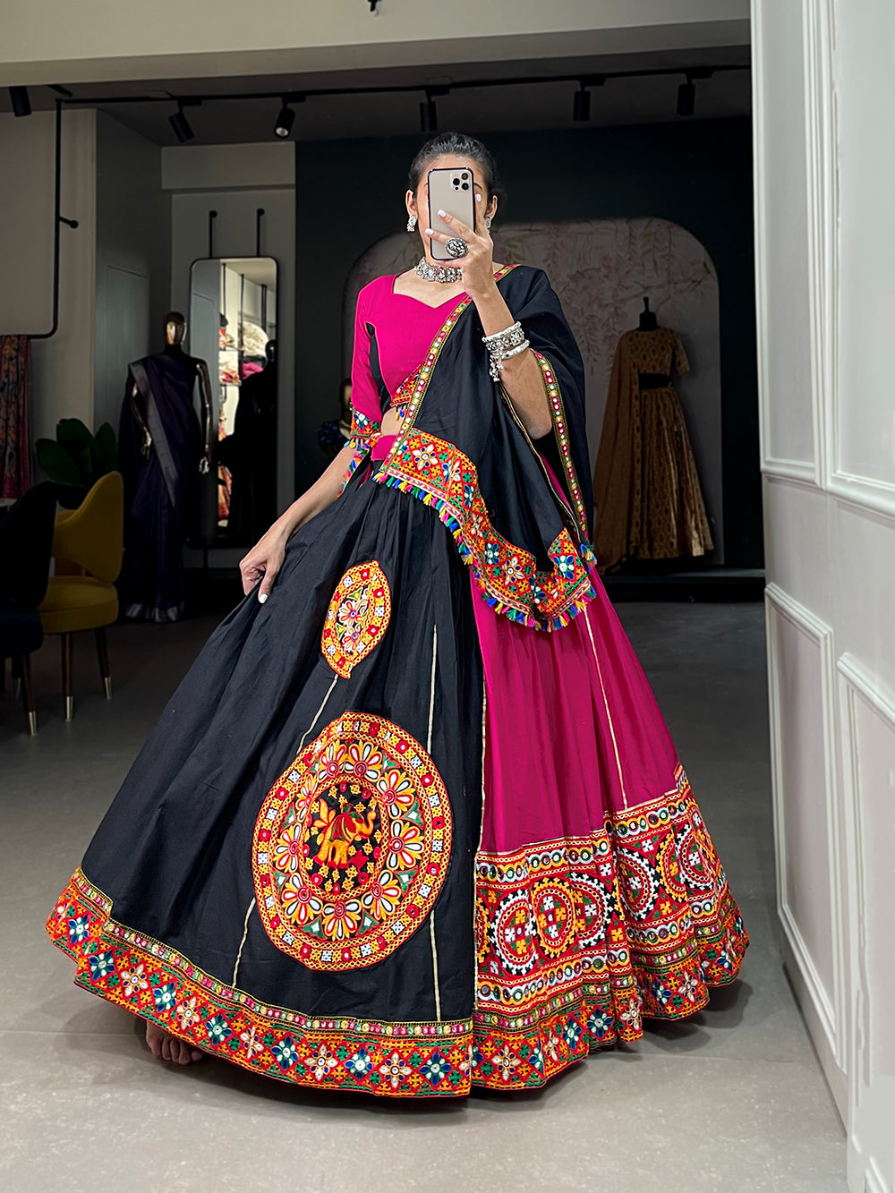 ENJOY GARBA WITH AMAZING GAMTHI WORK NAVARATRI COLLECTION LEHNGA CHOLI COLLECTION 2024