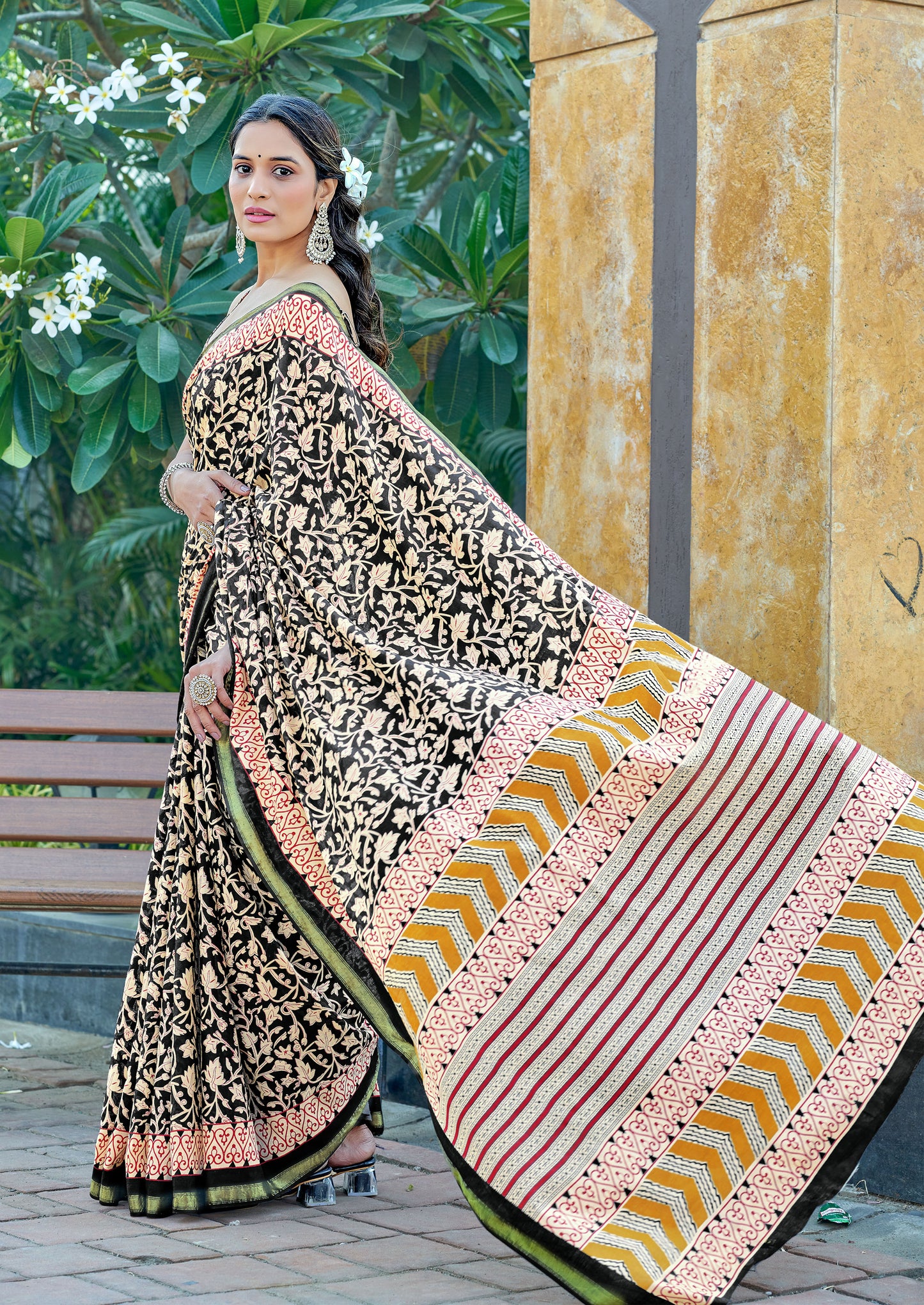 Beautifu Zari Border Bagru Block Print Cotton mulmul sarees with blouse Piece