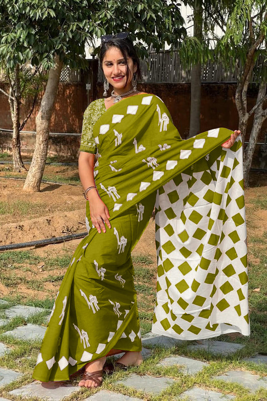 Noorjehan Saree