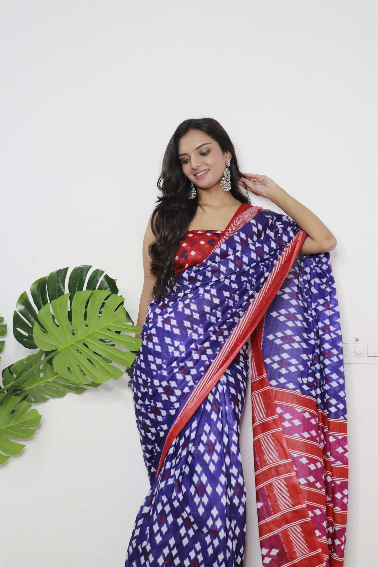 Elegant Women's Ikat Hand Print Pure soft Cotton Saree With Blouse Piece