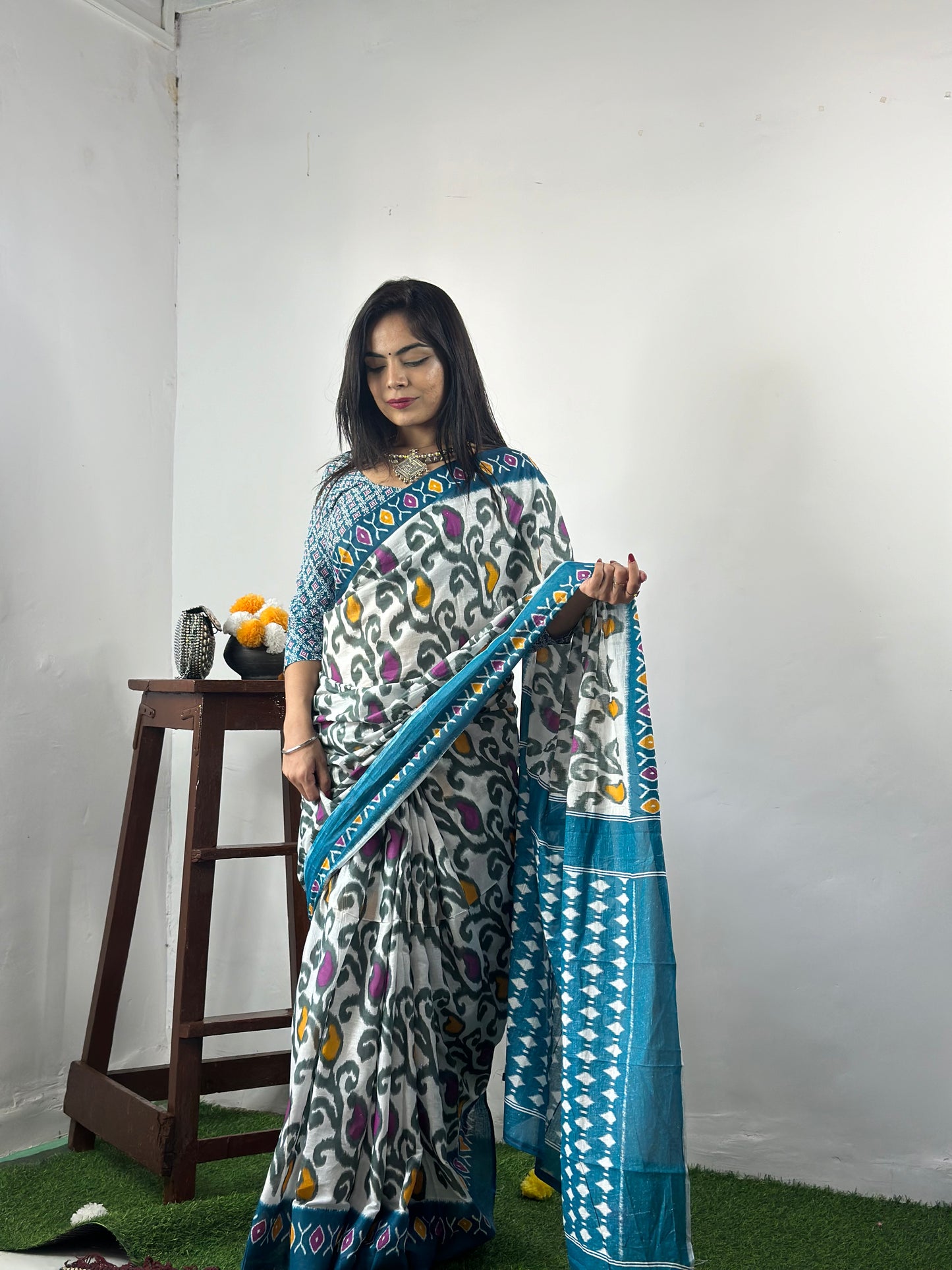 Elegant Women's Ikat Hand Print Pure soft Cotton Saree With Blouse Piece