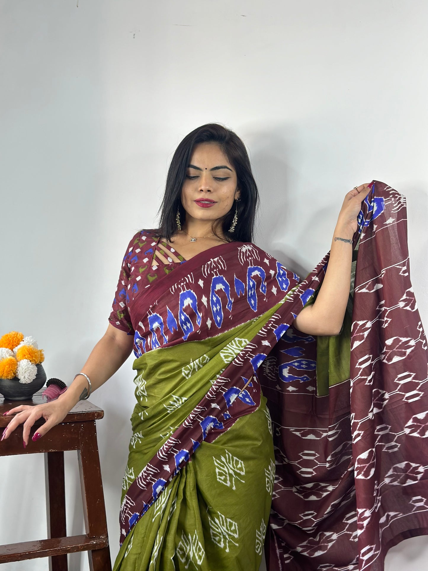 Elegant Women's Ikat Hand Print Pure soft Cotton Saree With Blouse Piece