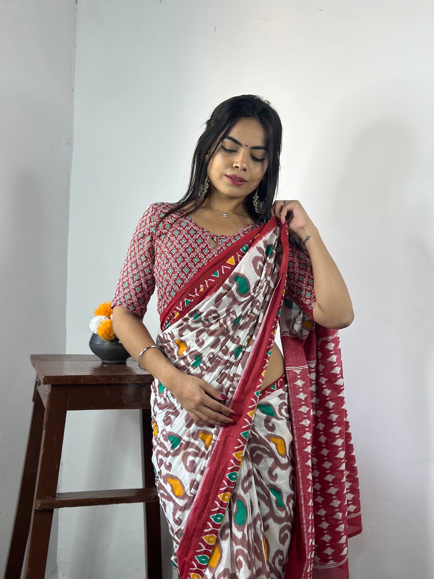 Elegant Women's Ikat Hand Print Pure soft Cotton Saree With Blouse Piece