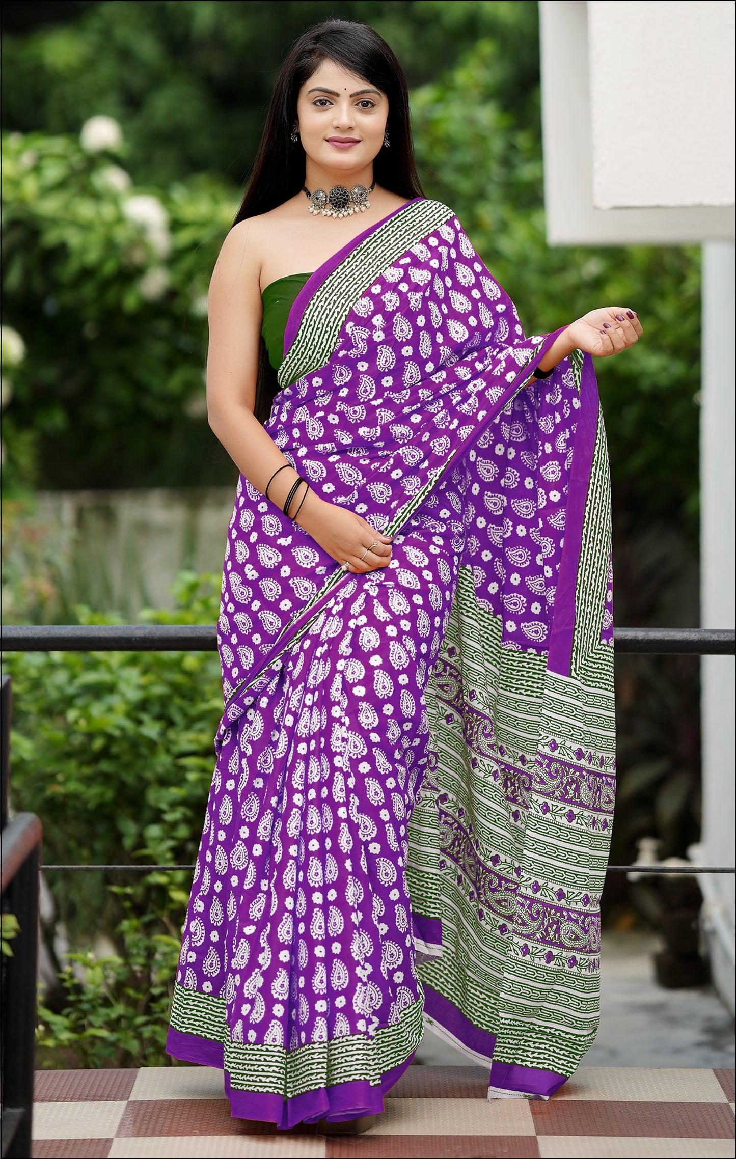 Handicraft Ladies Ikat Pure soft mul Cotton Sari With Blouse Piece