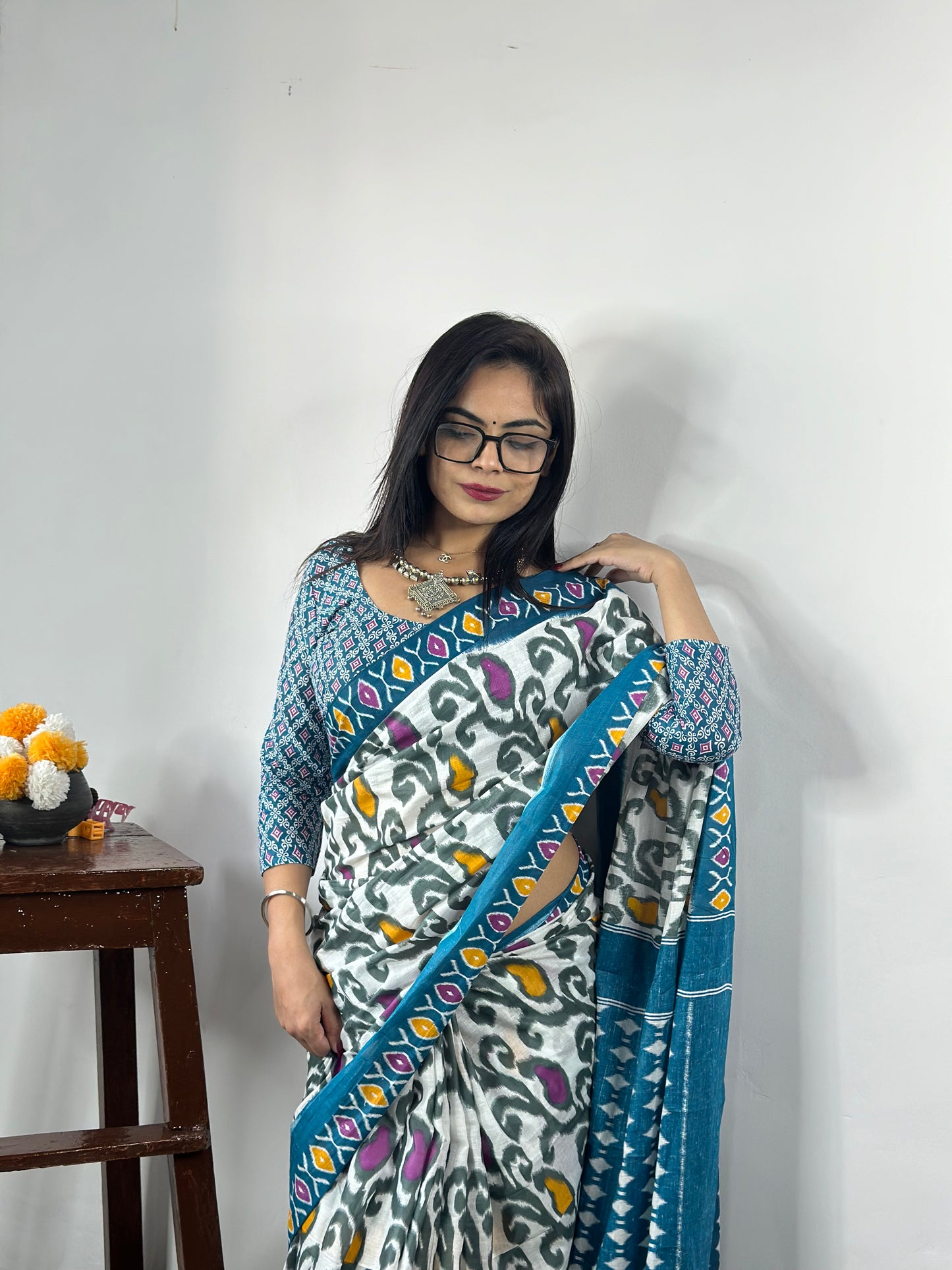 Elegant Women's Ikat Hand Print Pure soft Cotton Saree With Blouse Piece