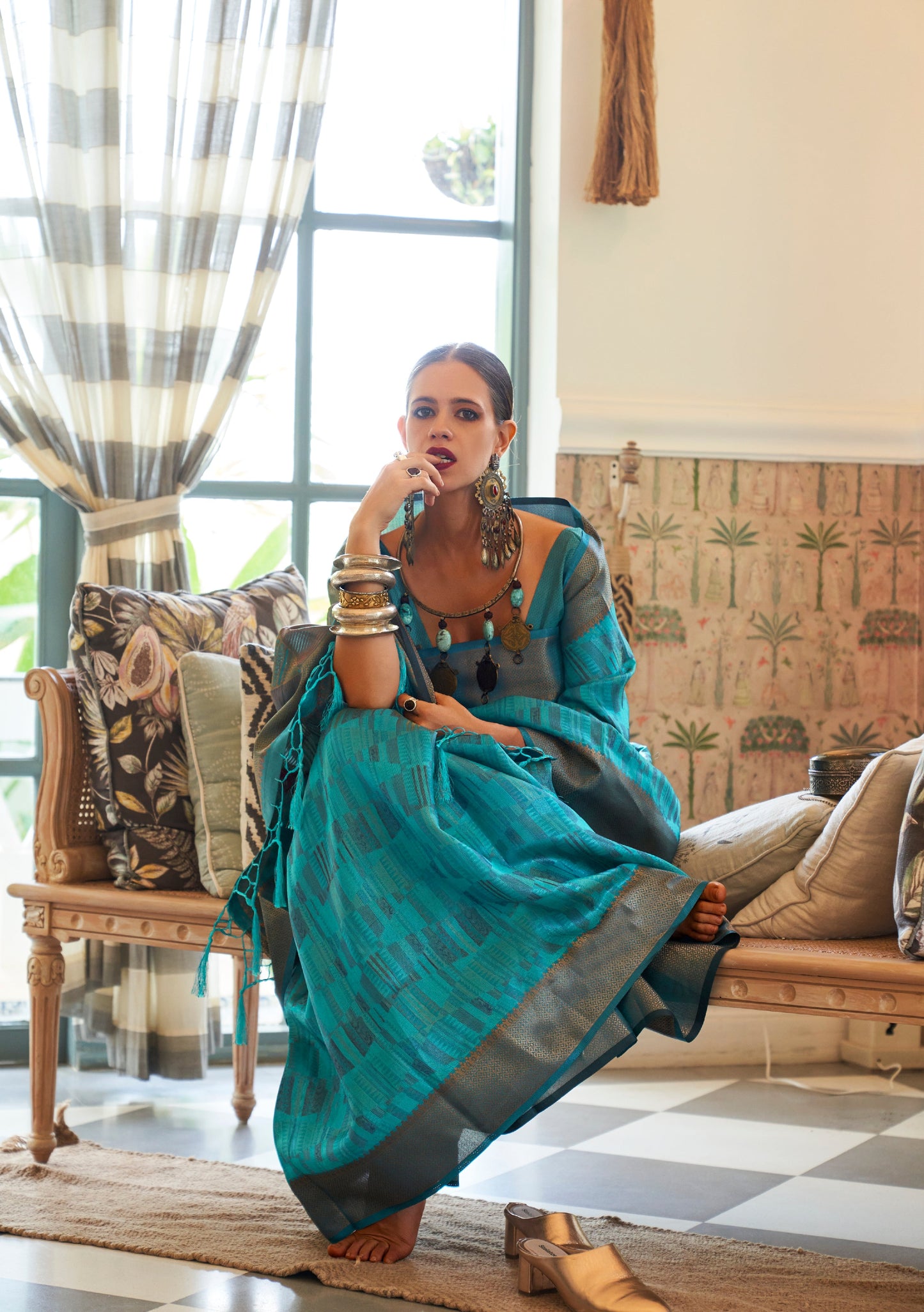 KALKI- TEAL BLUE ORGANZA  HANDLOOM TWO TONE SAREE