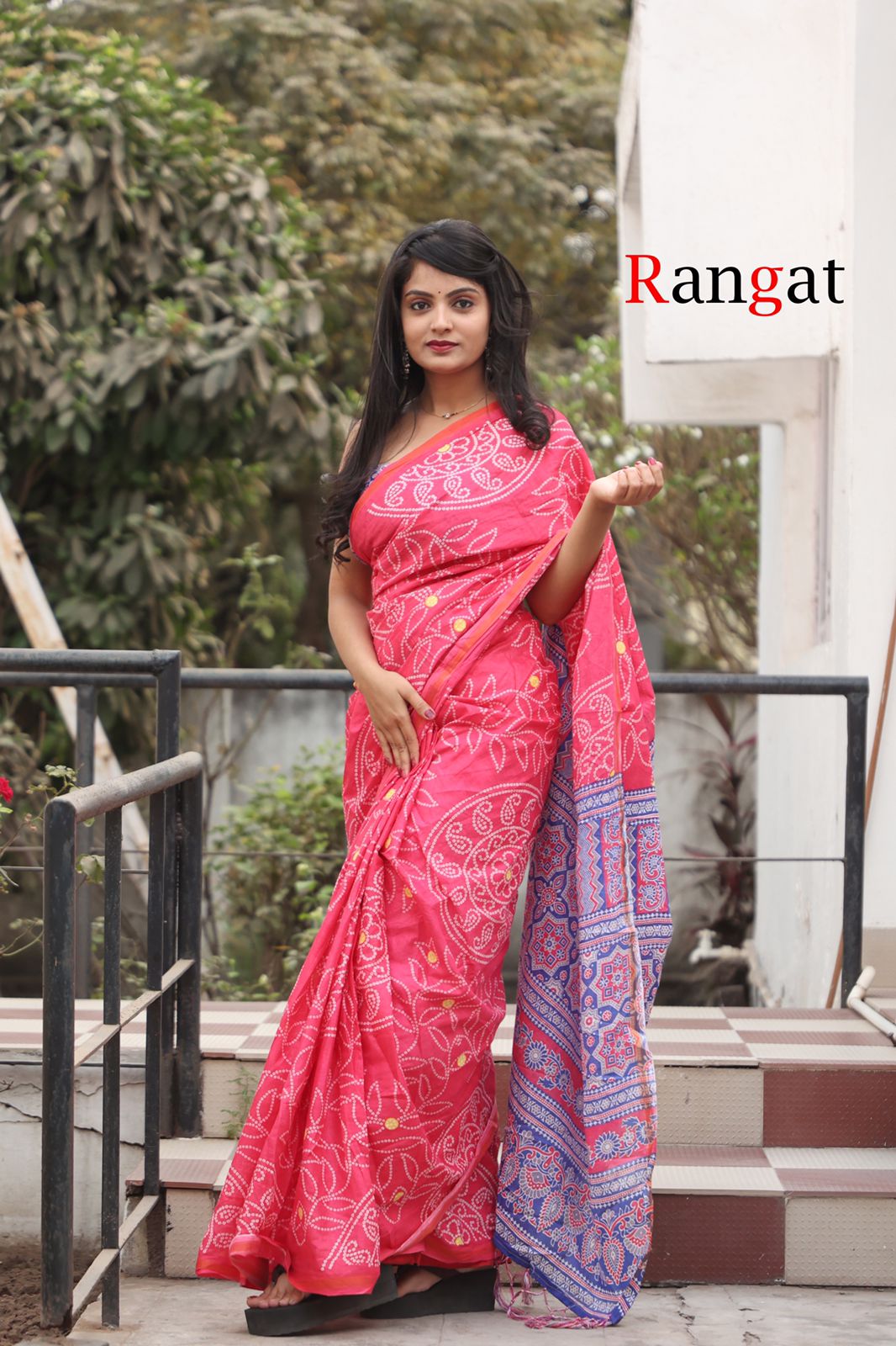 Handicraft Women's  Bandhani Print Pure soft Cotton Saree With Zari Border and Blouse Piece Rangat pink