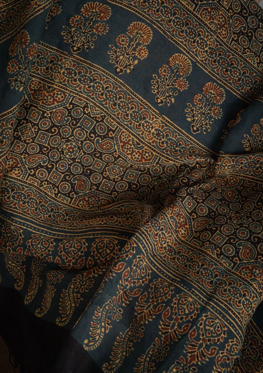 Handicraft Ladies Ajarkh Print Pure soft Cotton Sari With Blouse Piece kshiti Ajarakh print