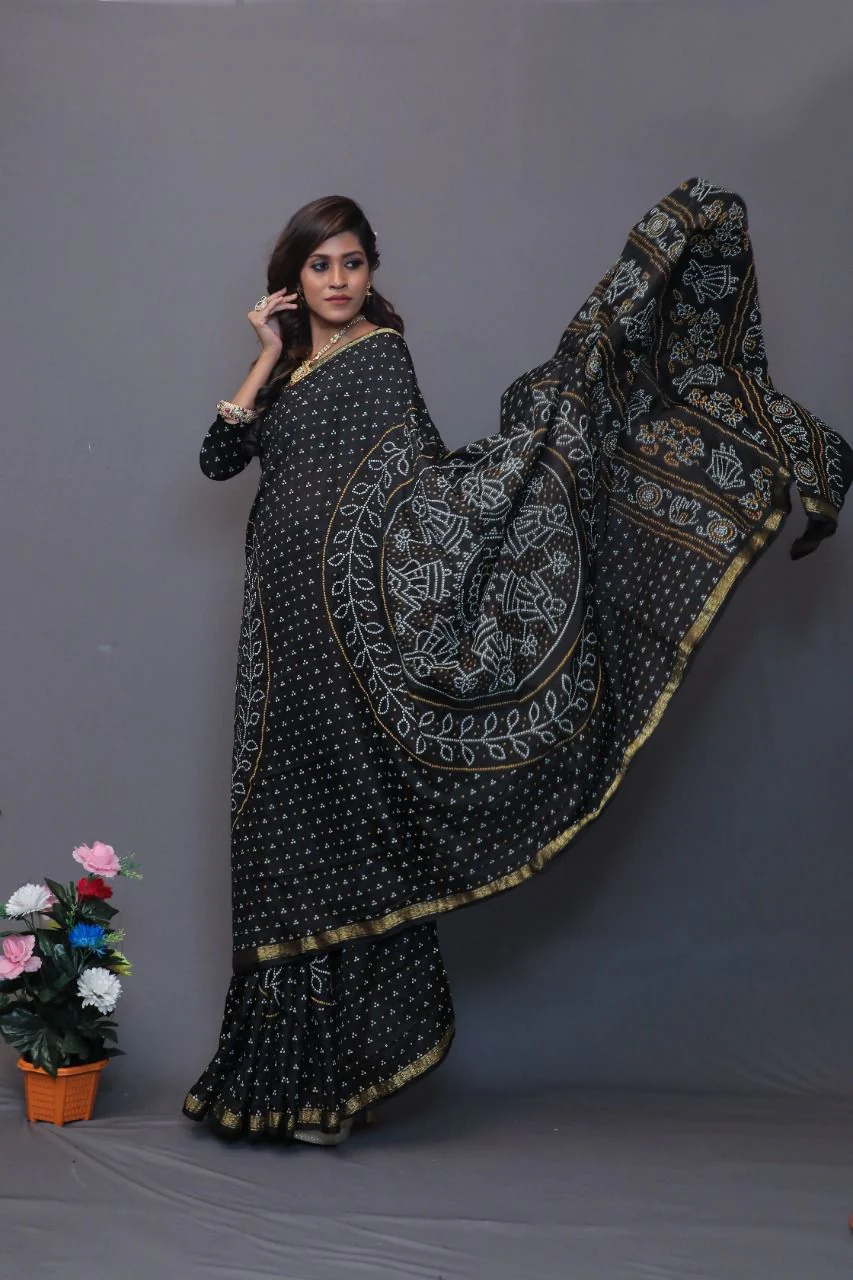 New  Block Print Bandhej Sari Most Demanded Collection