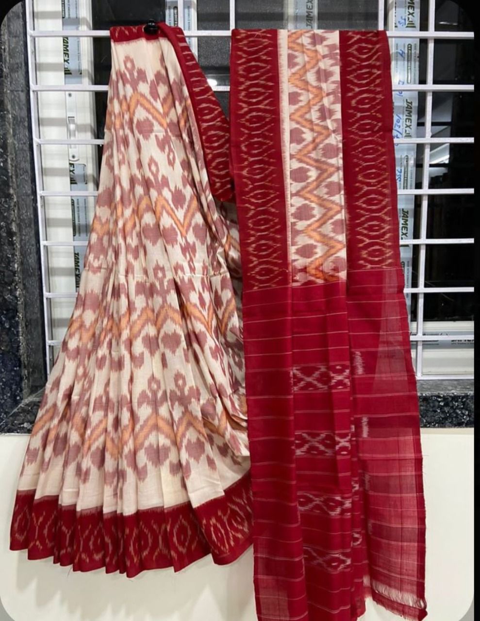 Handicraft Women's Soft Cotton Saree With Blouse Piece pushpa 2