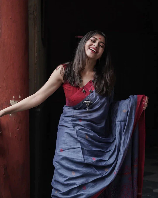 Women's Kanjivaram Banarasi Soft Cotton Silk  Sari With Blouse piece
