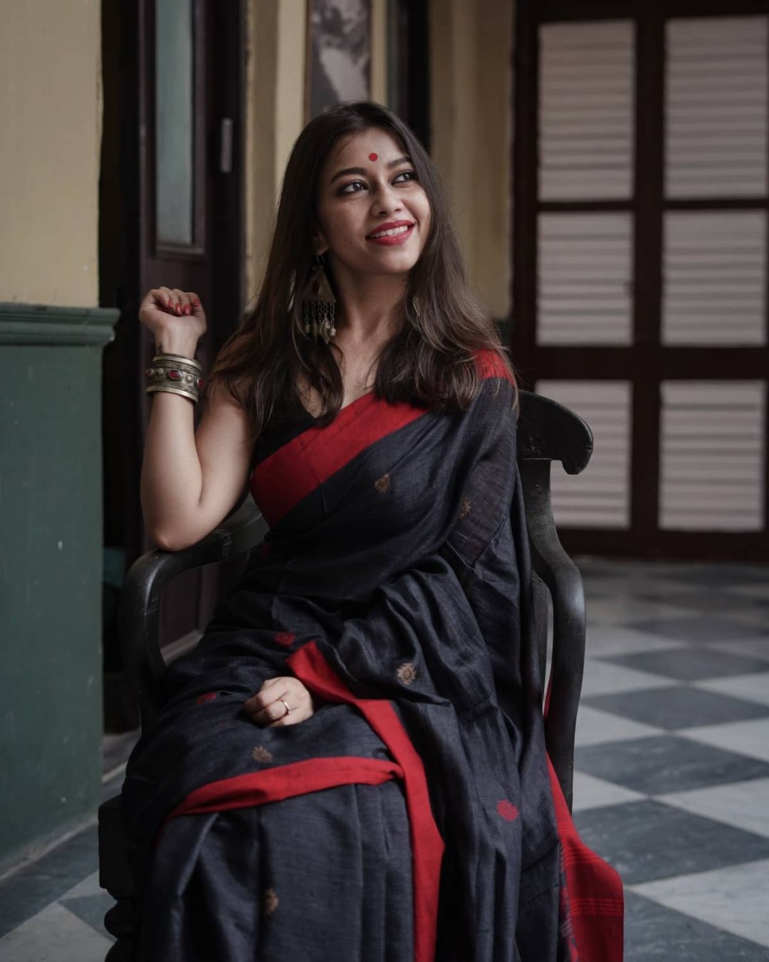 Women's Kanjivaram Banarasi Soft Cotton Silk  Saree With Blouse piece Black