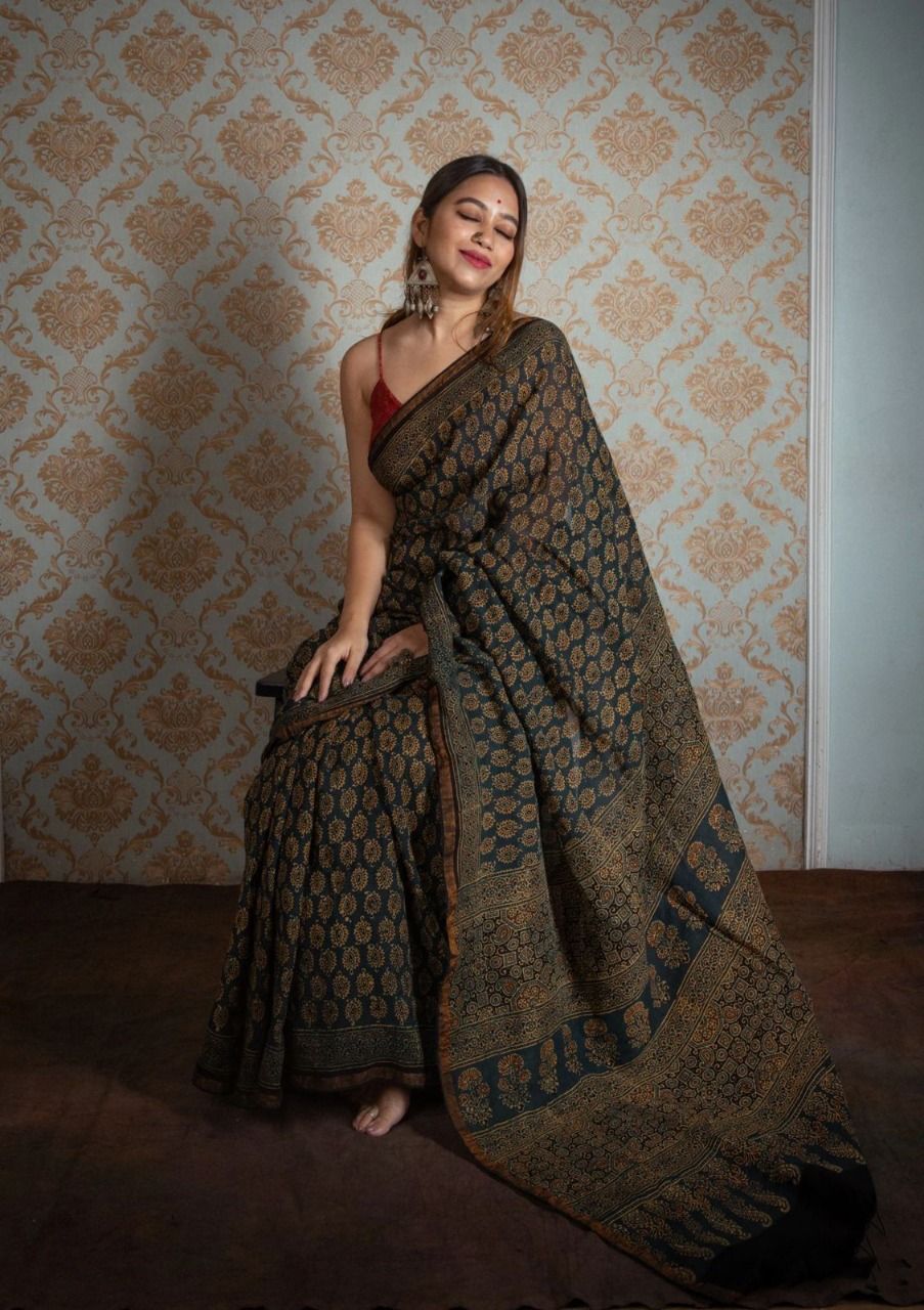 Handicraft Ladies Ajarkh Print Pure soft Cotton Sari With Blouse Piece kshiti Ajarakh print